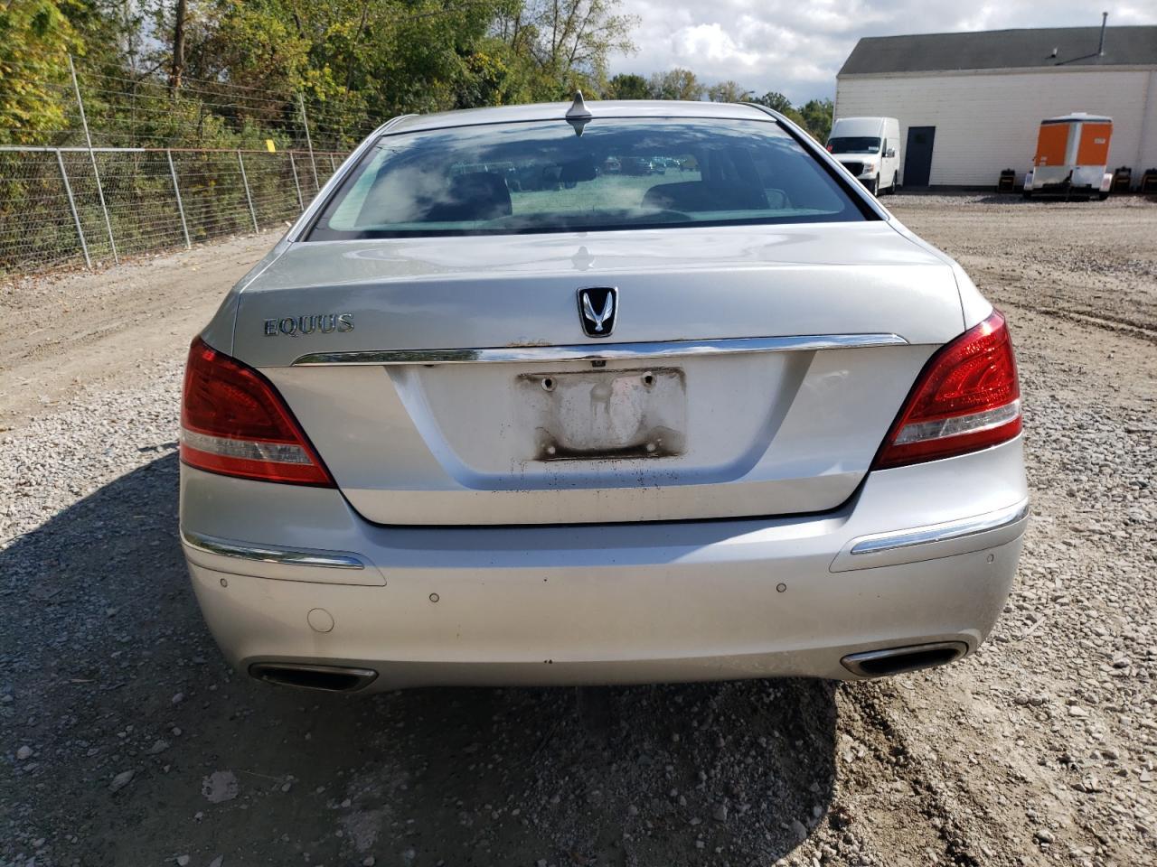 2011 HYUNDAI Equus