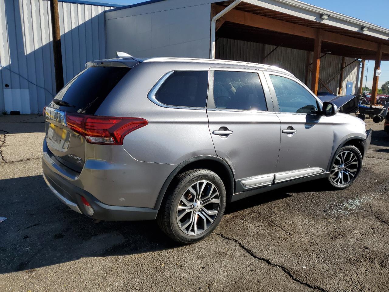 2018 MITSUBISHI outlander