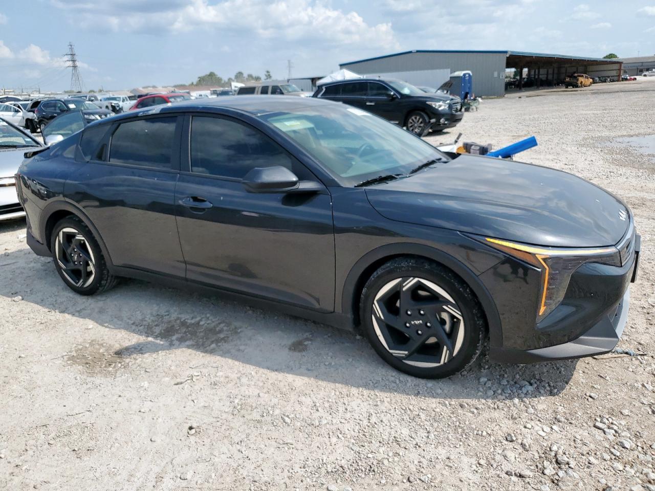 2025 KIA K4