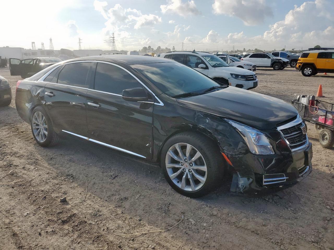 2017 CADILLAC XTS
