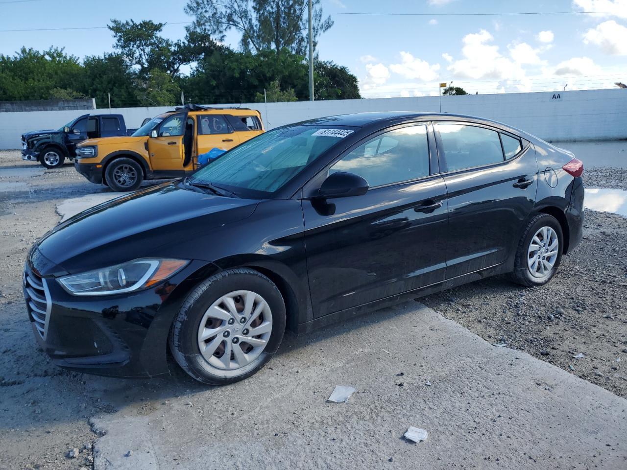 2017 HYUNDAI ELANTRA