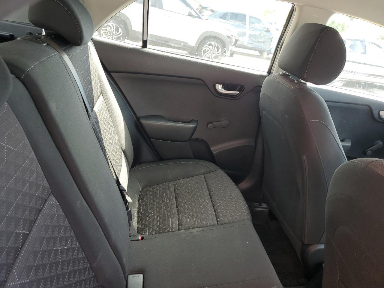 2018 KIA RIO