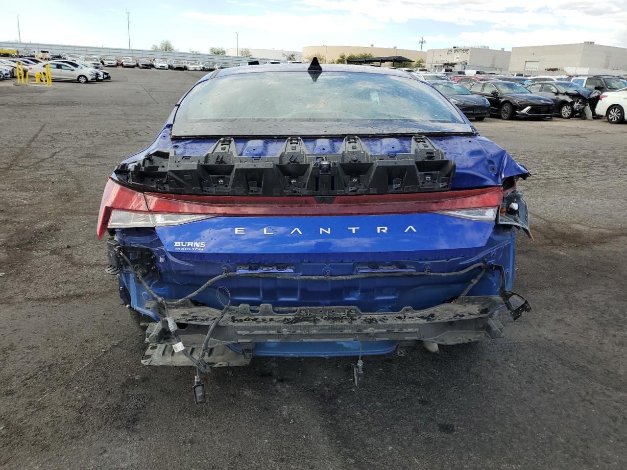 2024 HYUNDAI ELANTRA