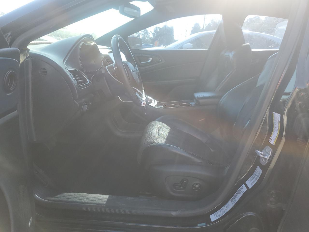 2015 CHRYSLER 200
