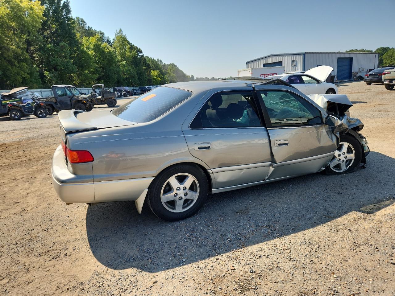 2001 TOYOTA CAMRY