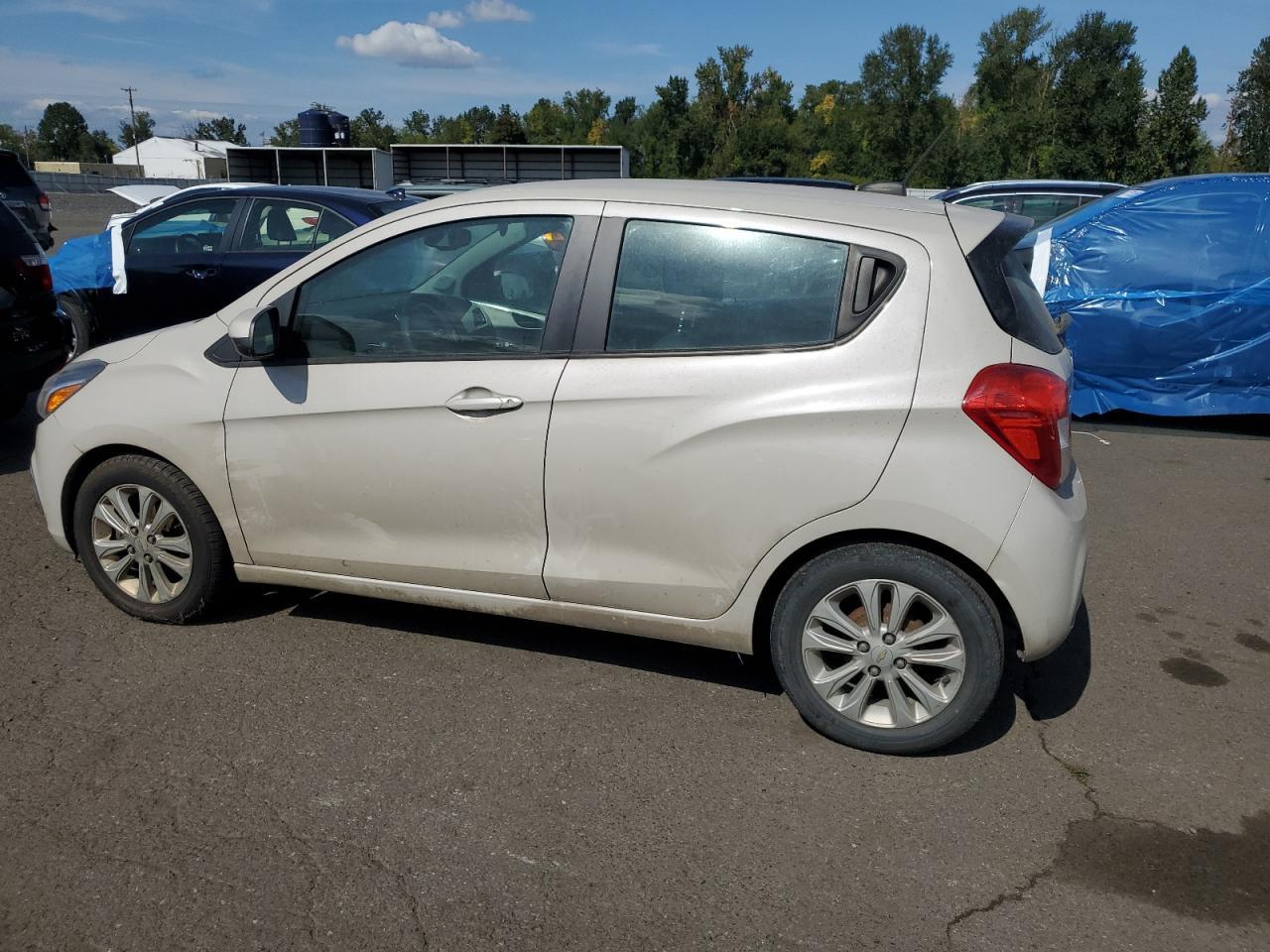 2016 CHEVROLET Spark
