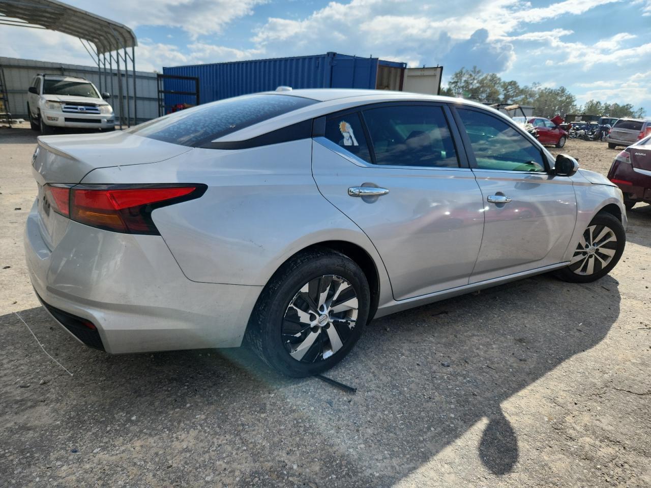 2019 NISSAN ALTIMA