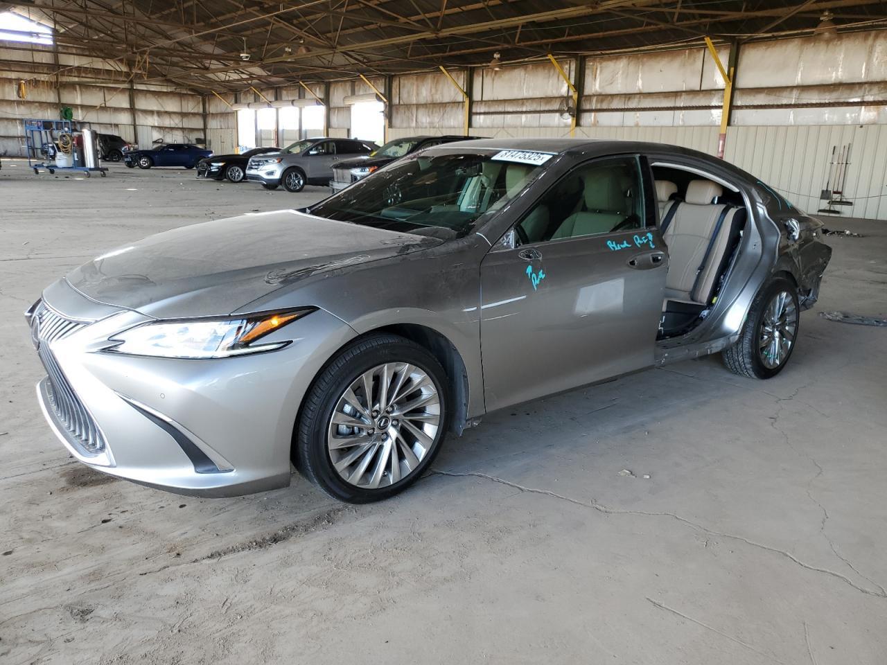 2020 LEXUS Es