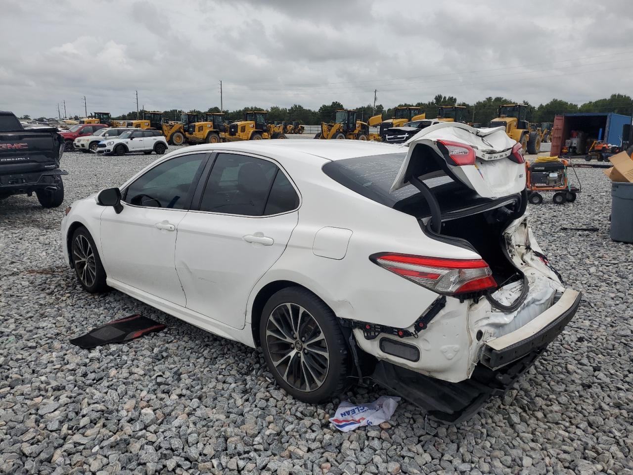 2018 TOYOTA CAMRY
