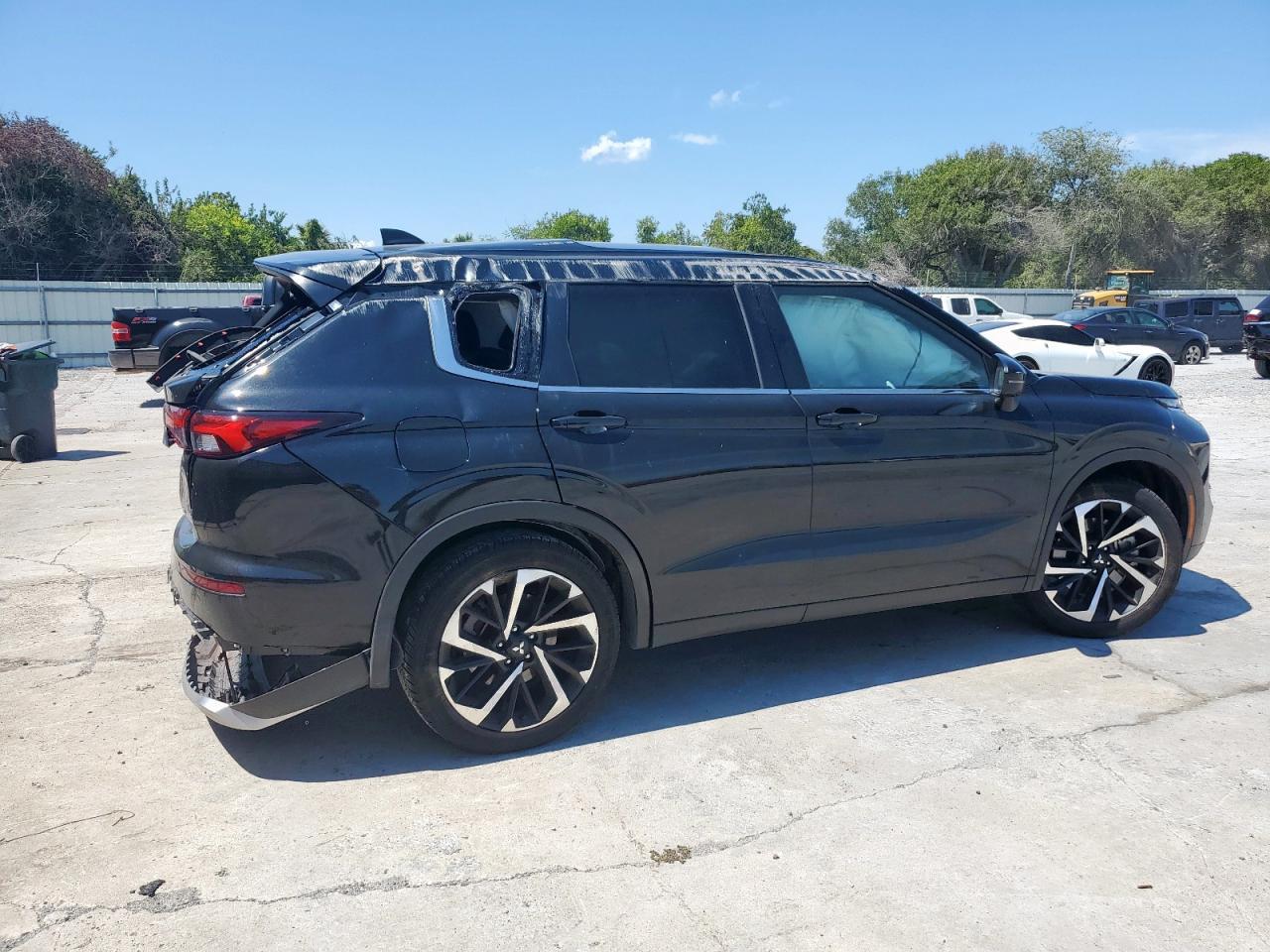 2024 MITSUBISHI outlander