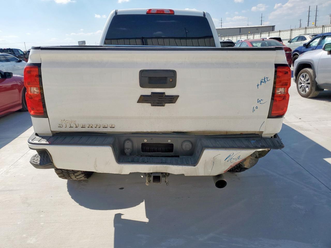 2018 CHEVROLET Silverado