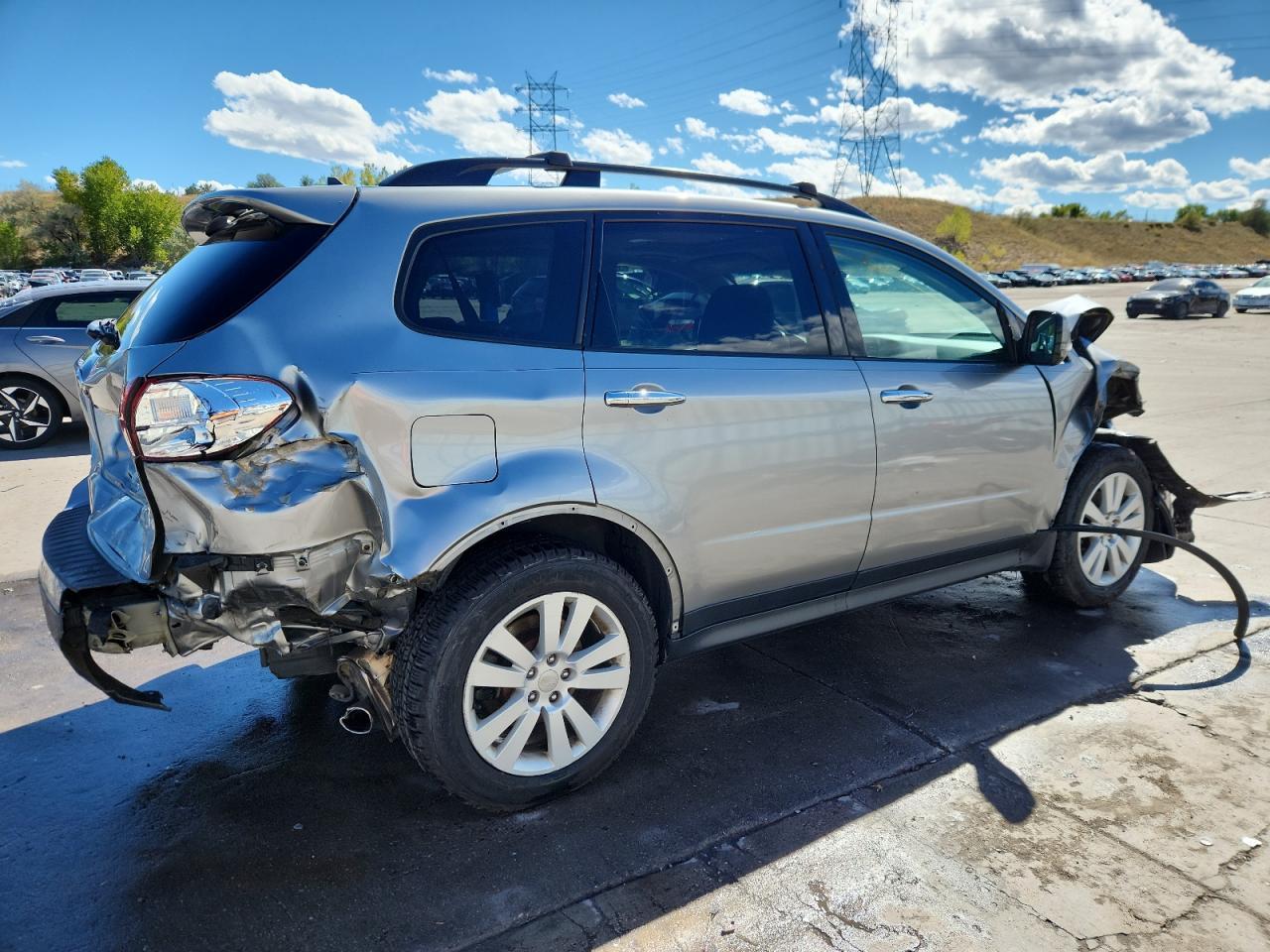 2011 SUBARU Tribeca