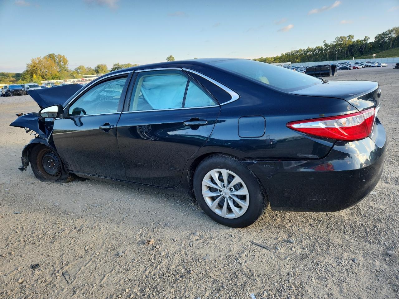 2016 TOYOTA CAMRY