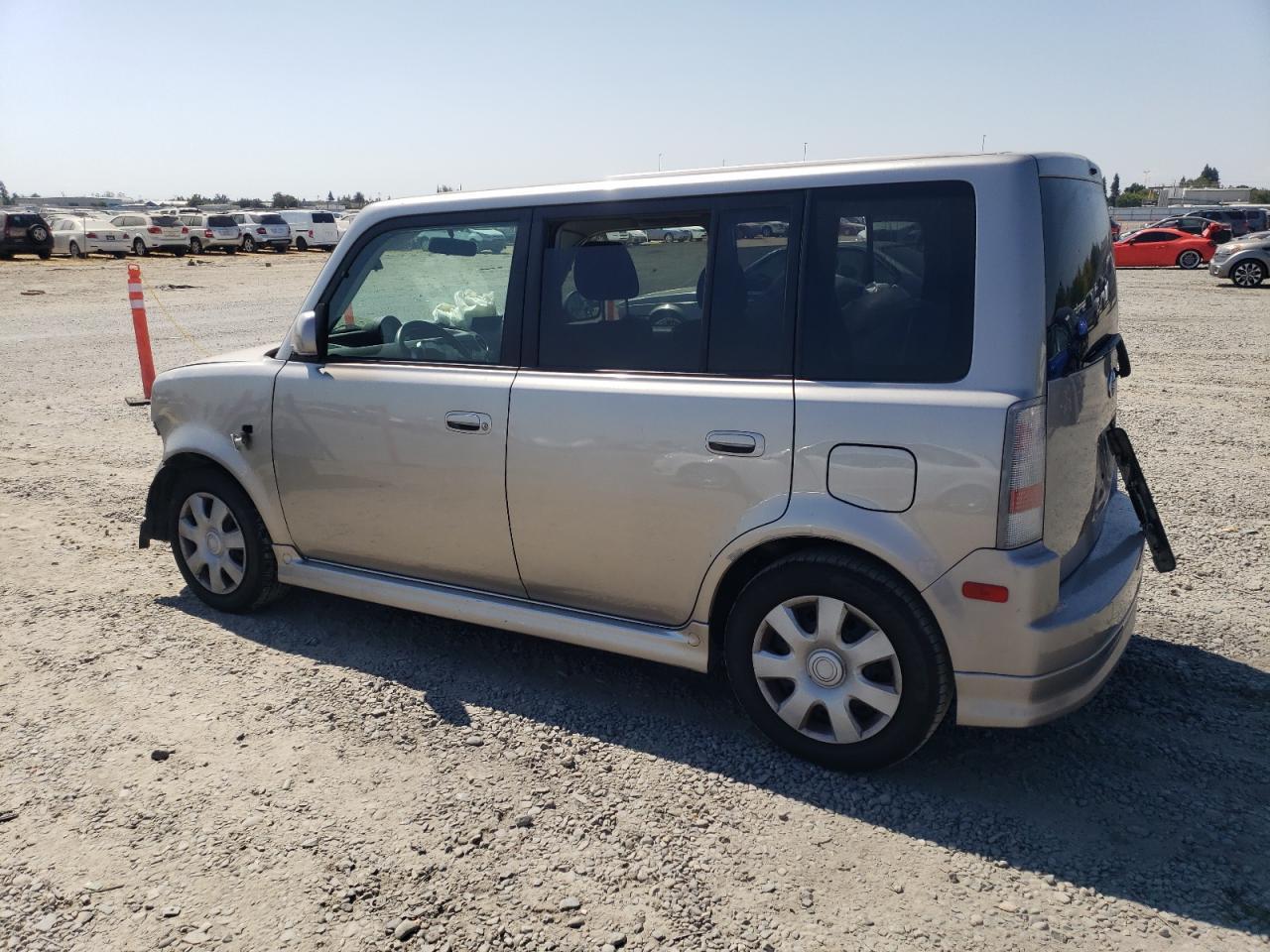 2005 TOYOTA SCION
