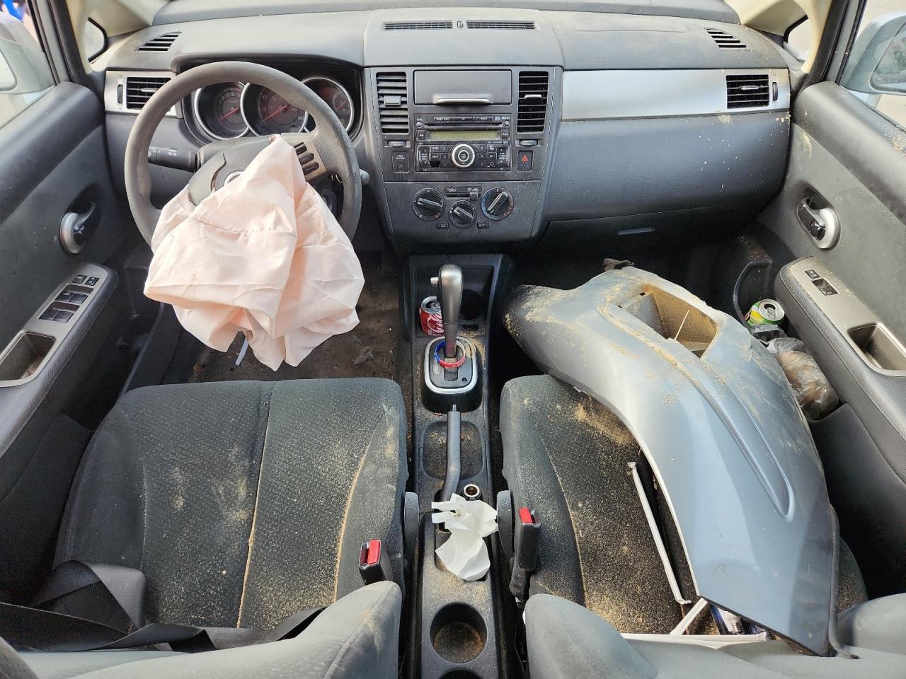 2011 NISSAN VERSA