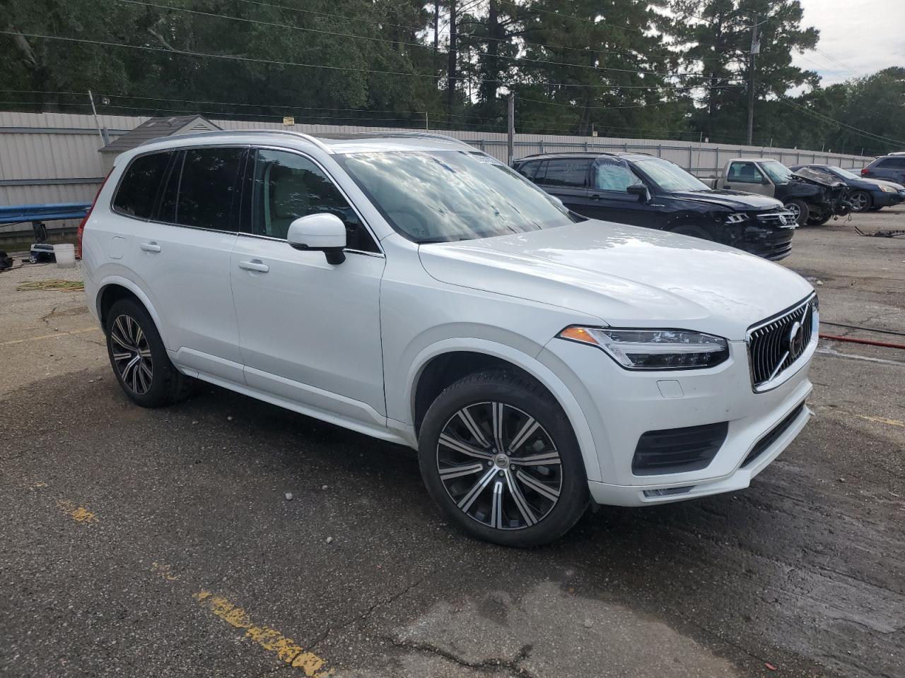 2023 VOLVO XC90