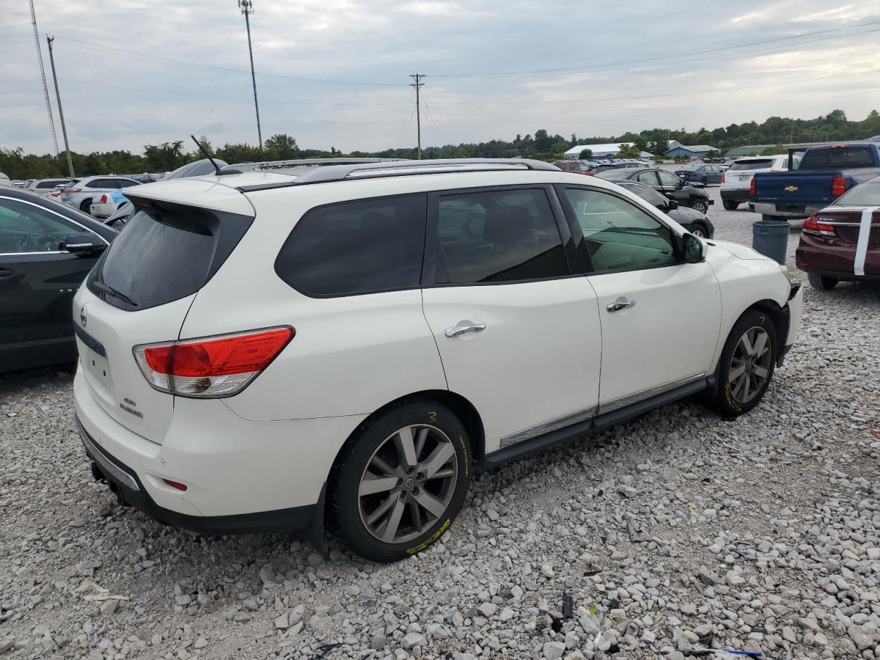 2014 NISSAN PATHFINDER