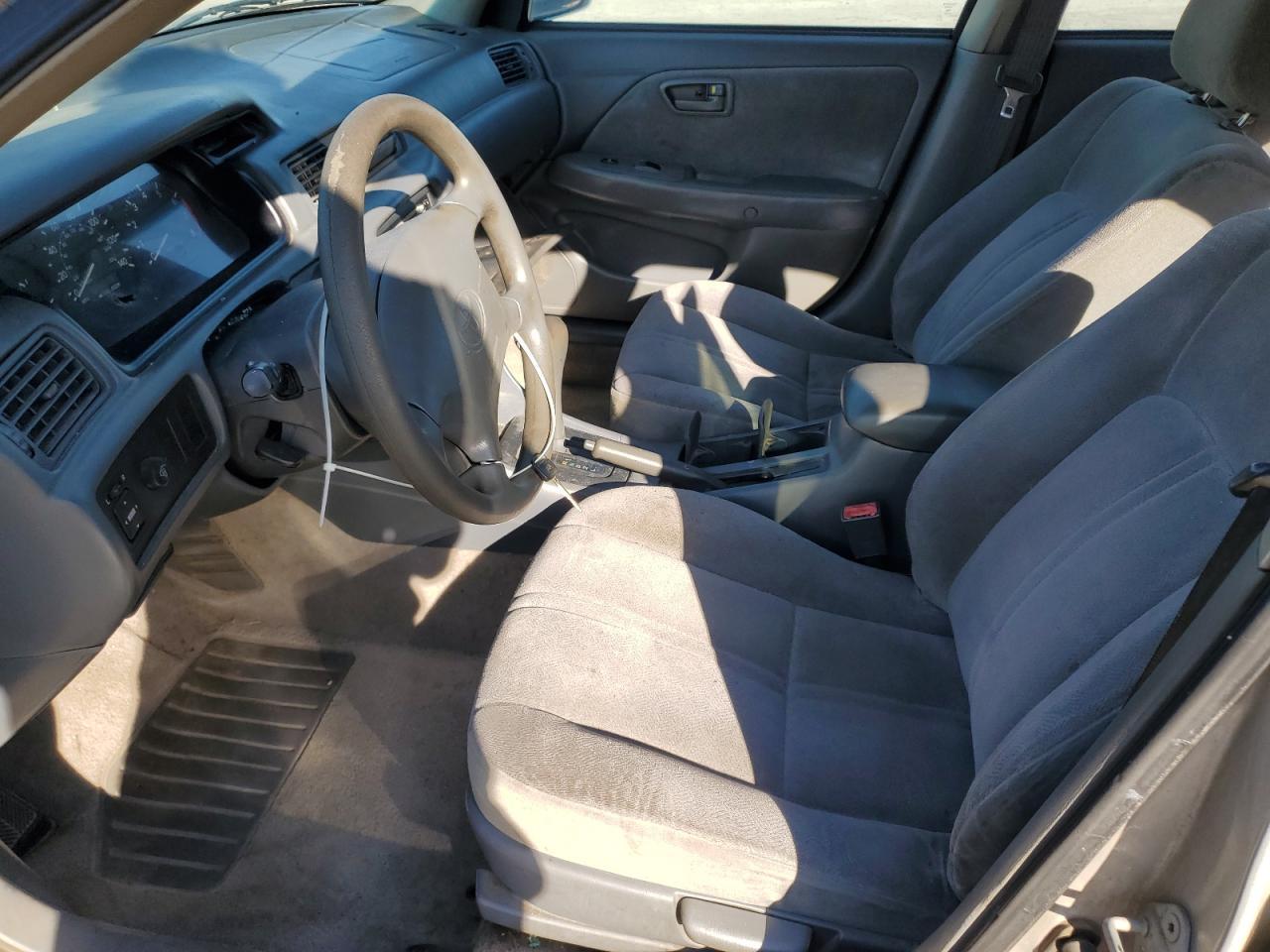 2001 TOYOTA CAMRY