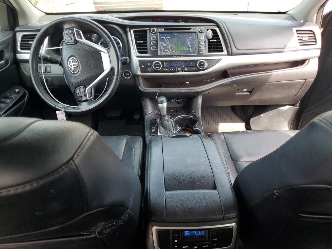 2017 TOYOTA HIGHLANDER