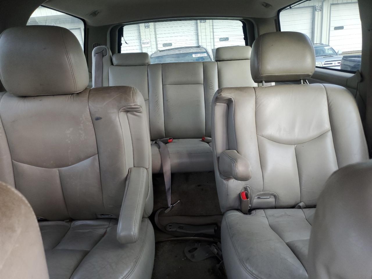 2003 CHEVROLET Suburban