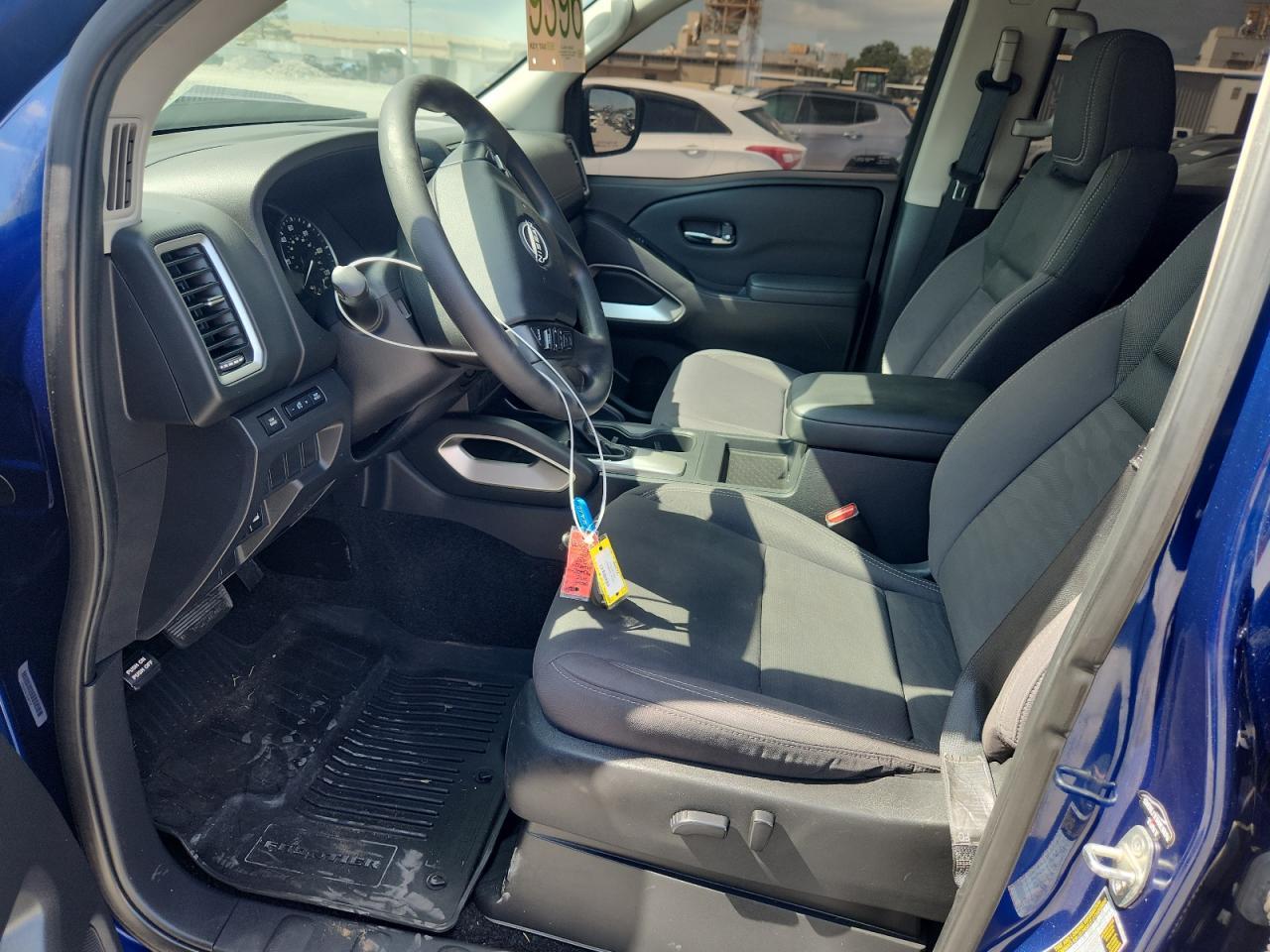 2022 NISSAN Frontier