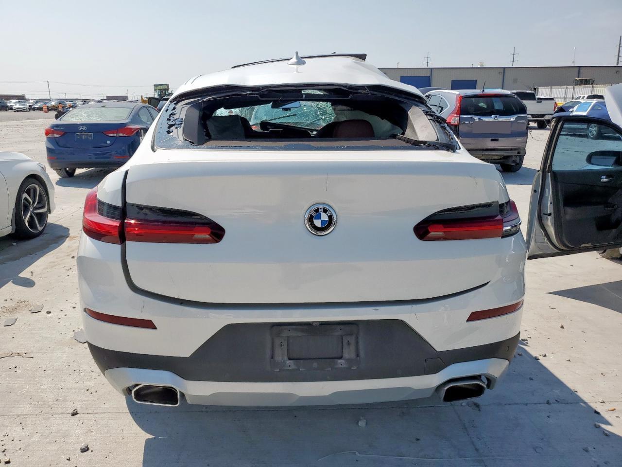 2022 BMW X4