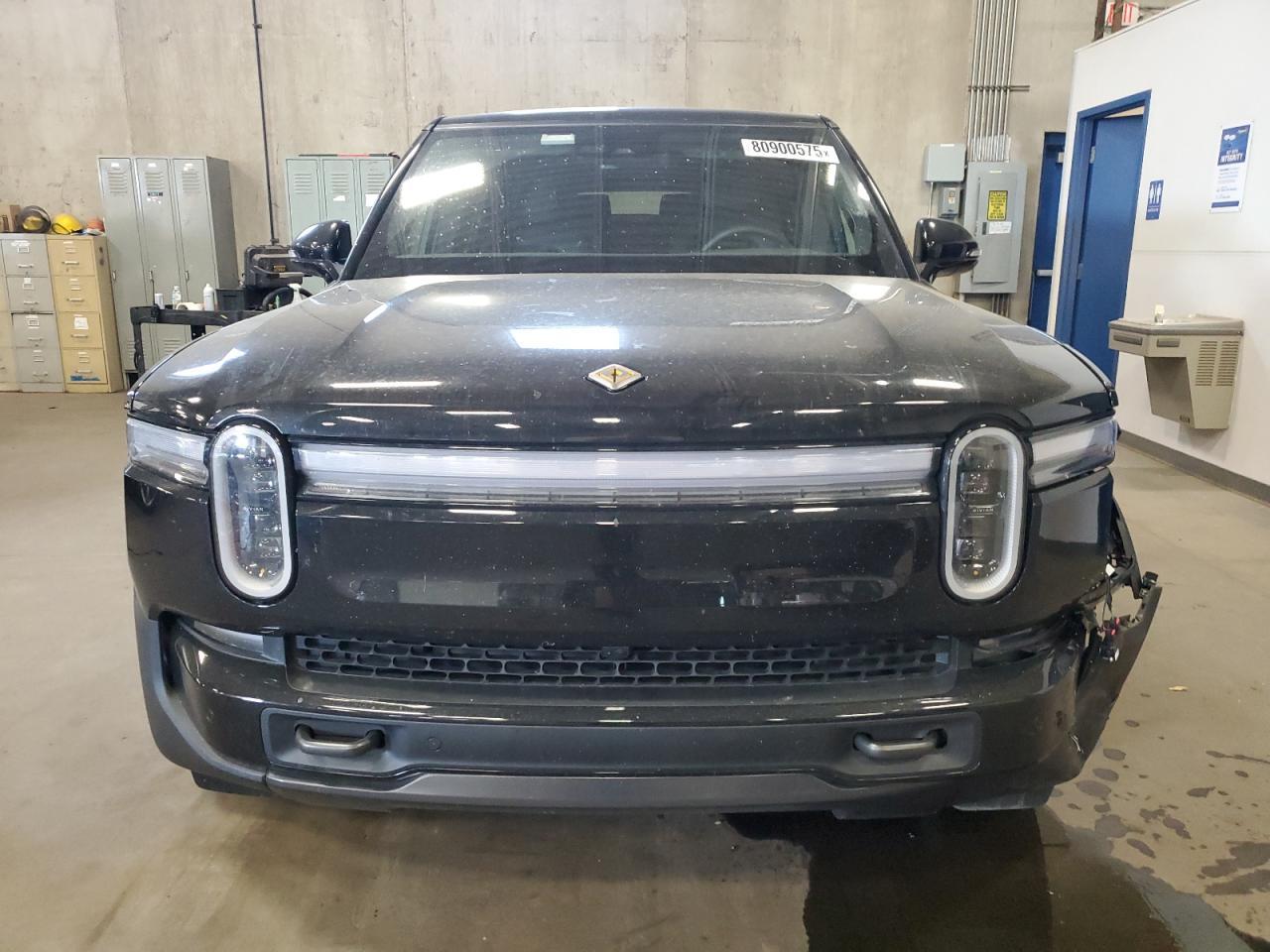 2025 RIVIAN R1s