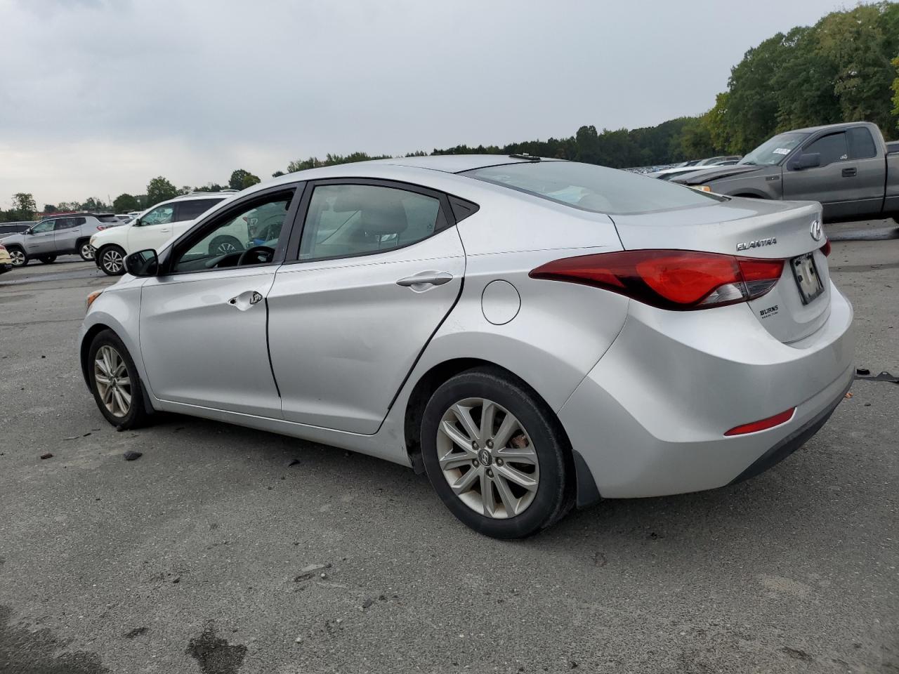 2016 HYUNDAI ELANTRA