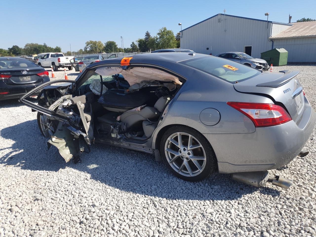 2009 NISSAN Maxima