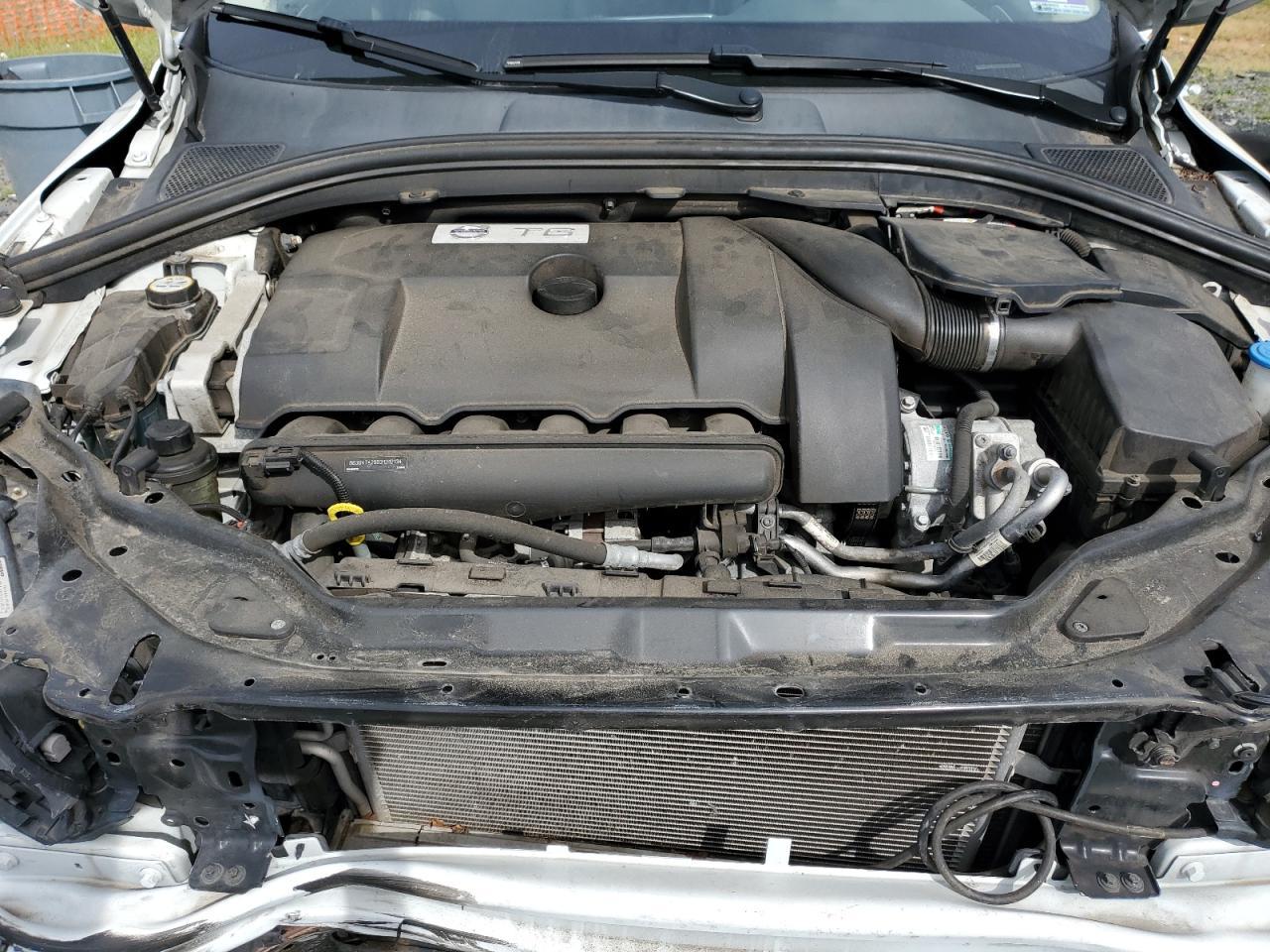 2013 VOLVO XC60