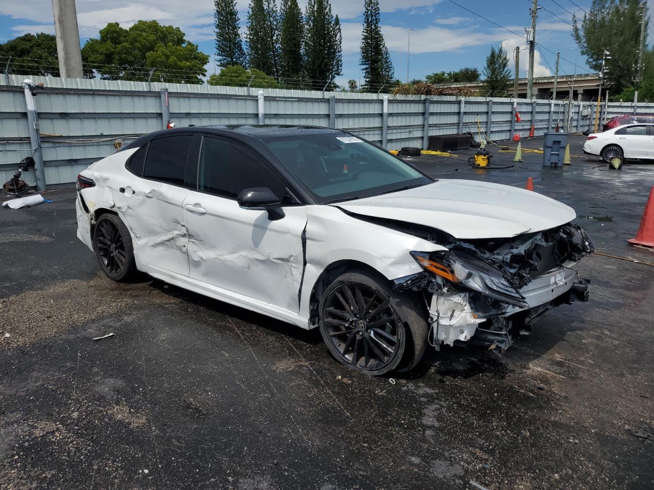 2022 TOYOTA CAMRY