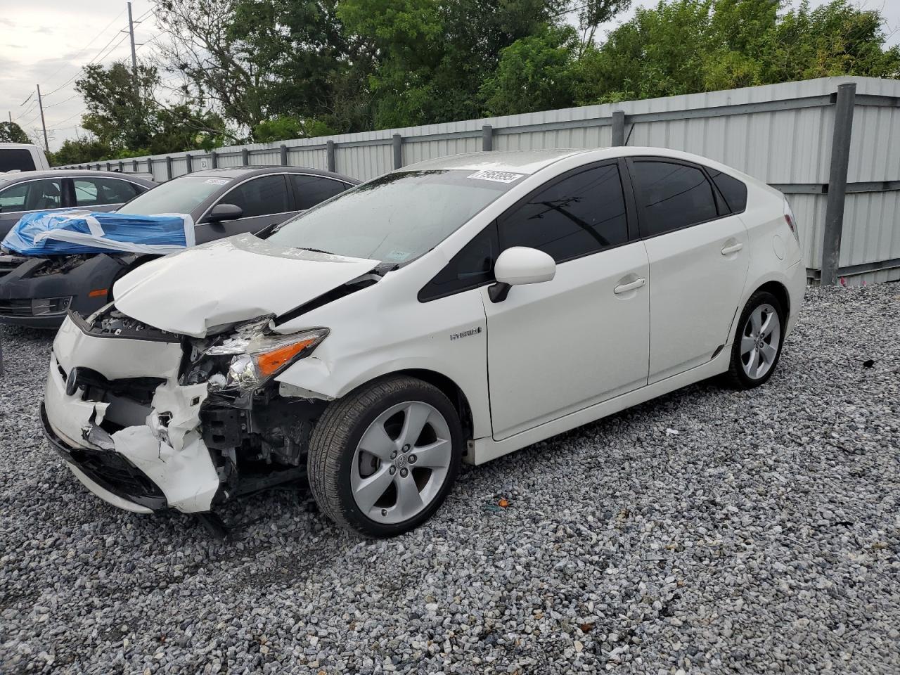 2015 TOYOTA PRIUS