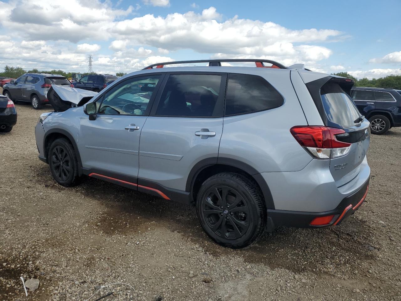 2023 SUBARU FORESTER