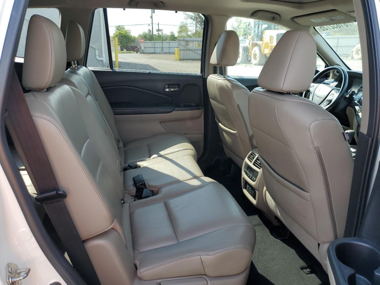 2016 HONDA PILOT