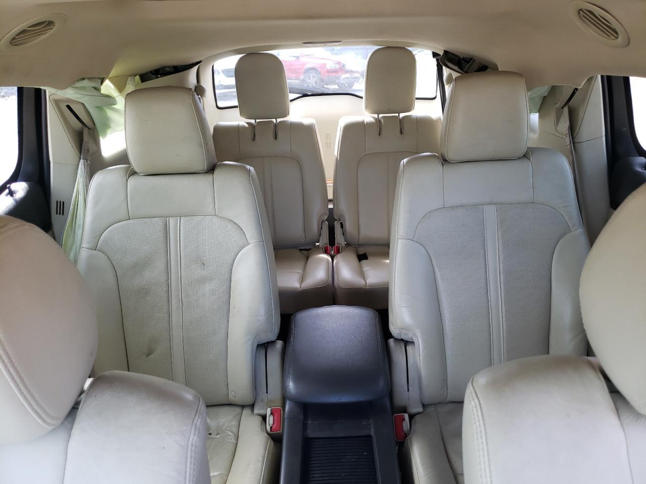 2013 LINCOLN MKT