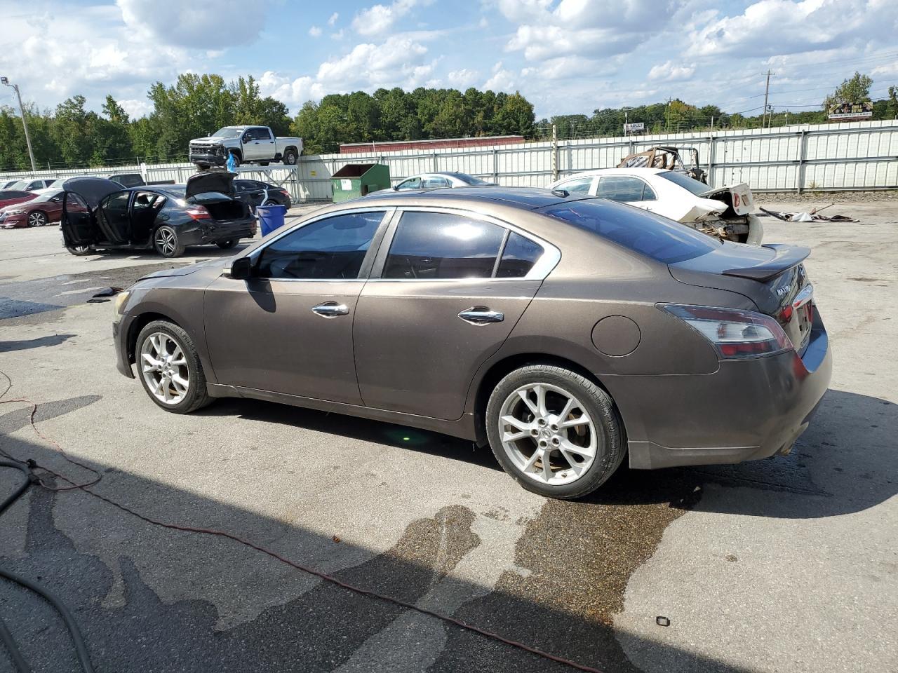 2012 NISSAN Maxima
