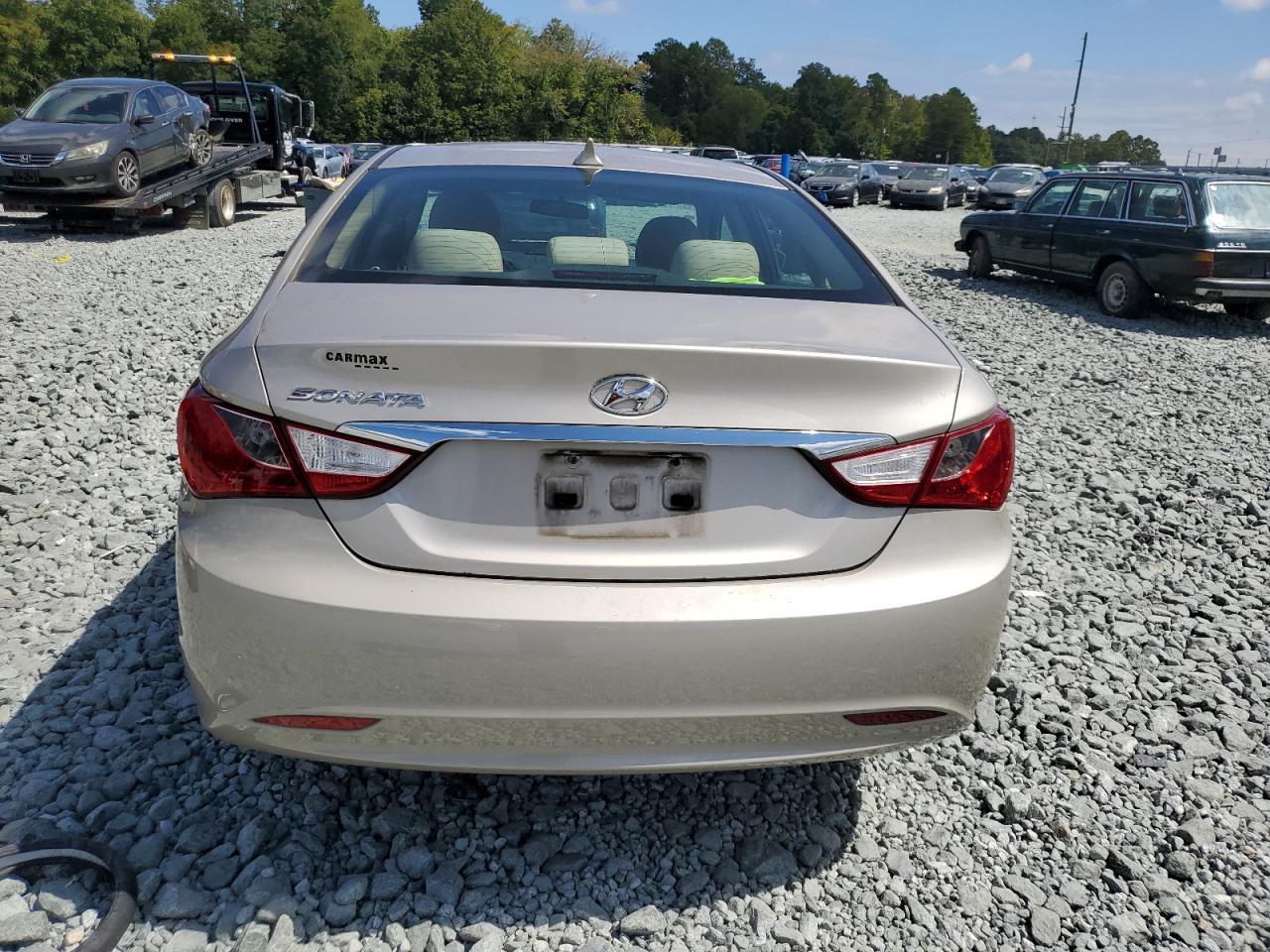 2011 HYUNDAI SONATA
