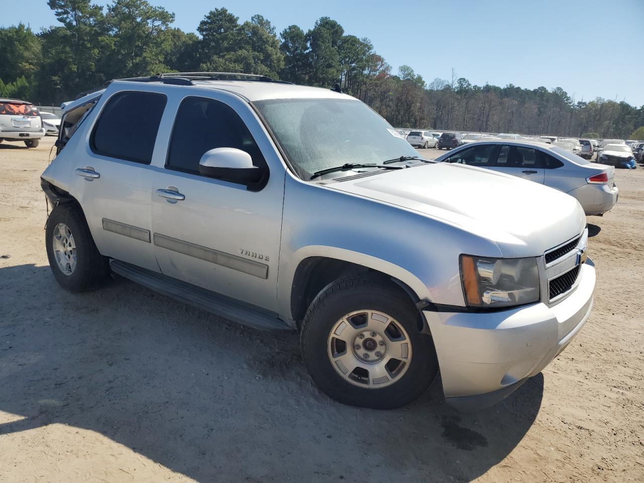2011 CHEVROLET Tahoe