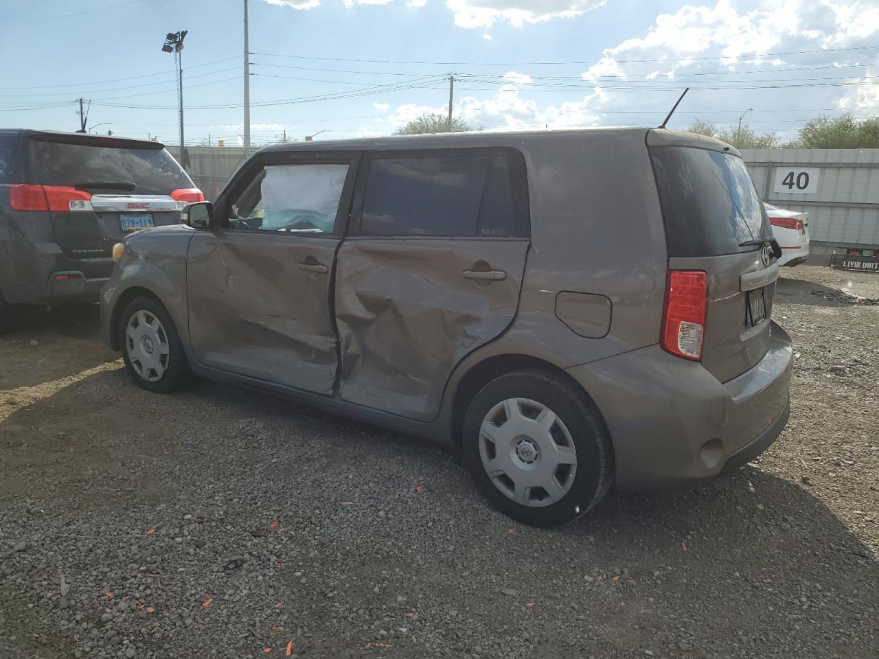 2013 TOYOTA SCION