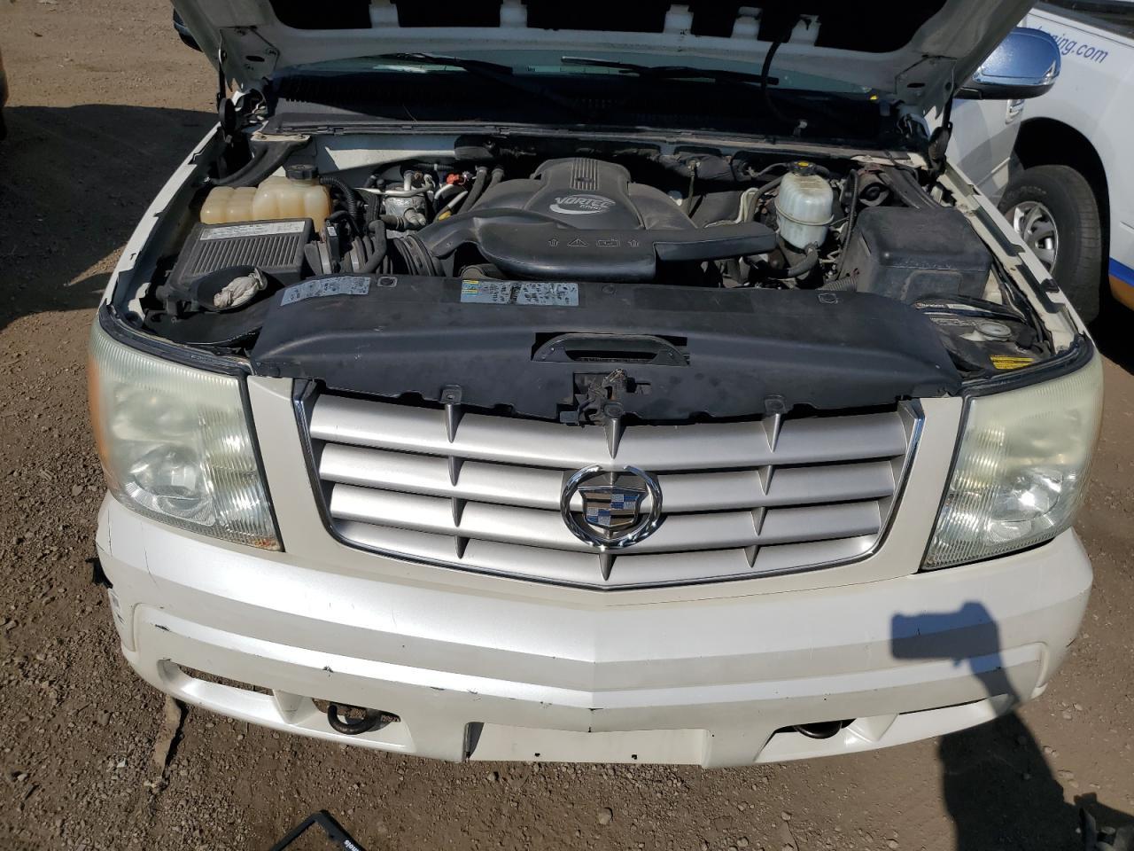 2004 CADILLAC ESCALADE