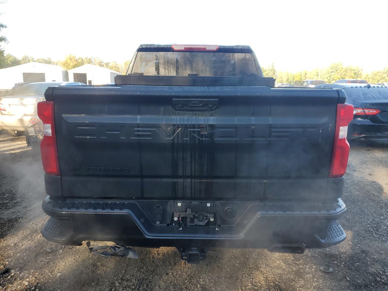 2024 CHEVROLET Silverado