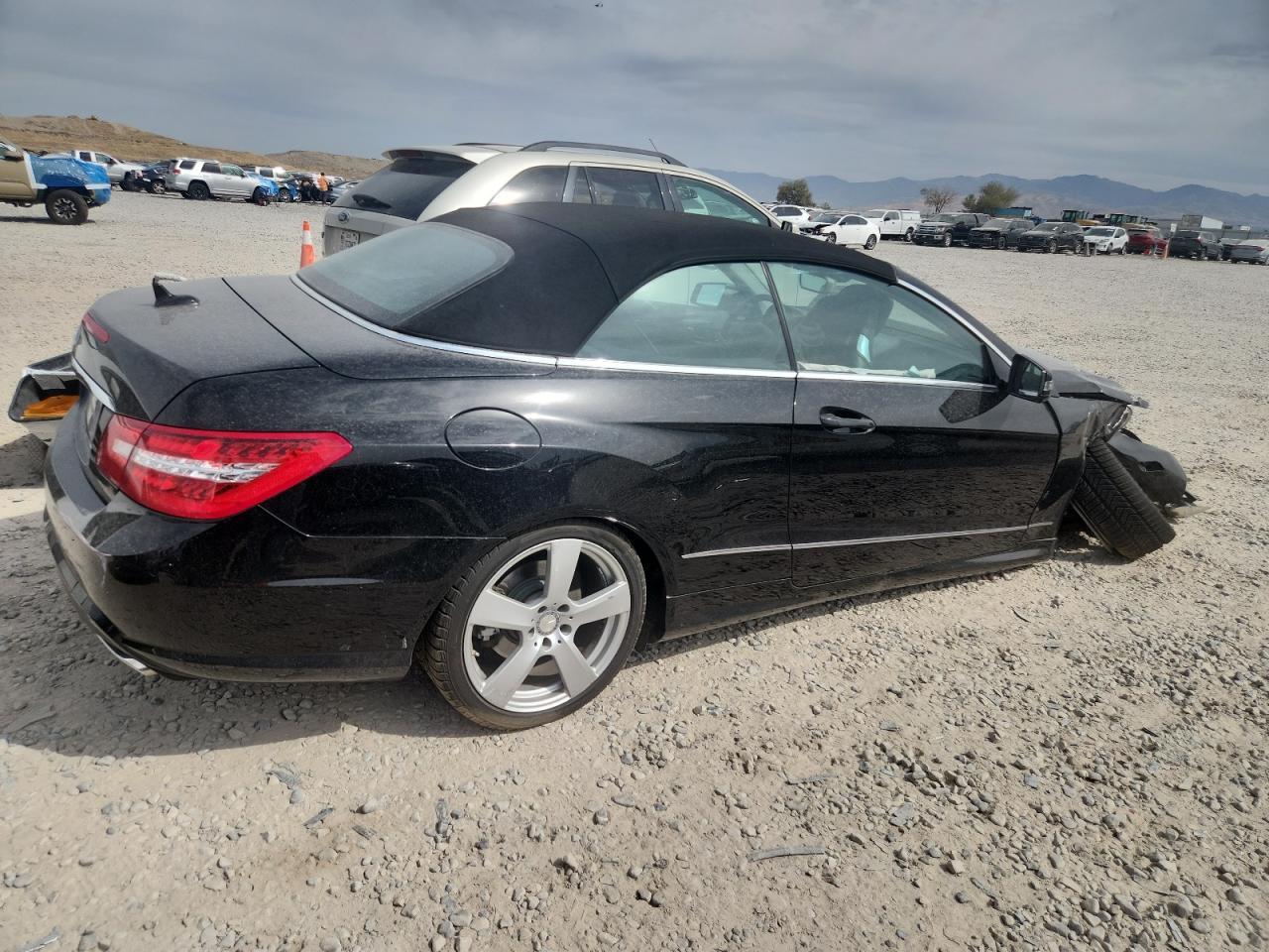 2011 MERCEDES-BENZ E-Class