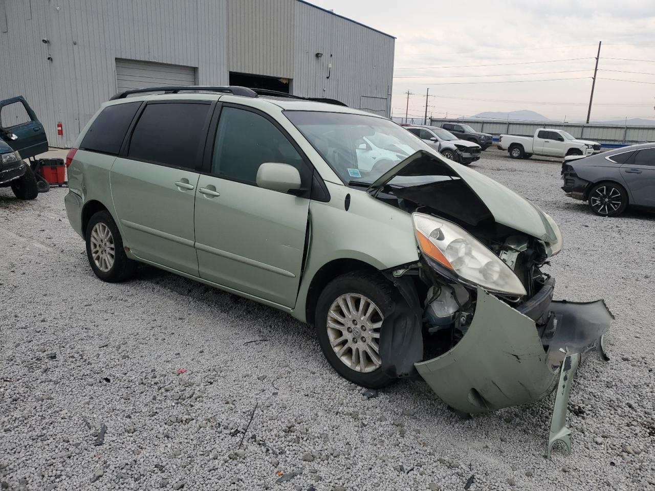 2009 TOYOTA SIENNA