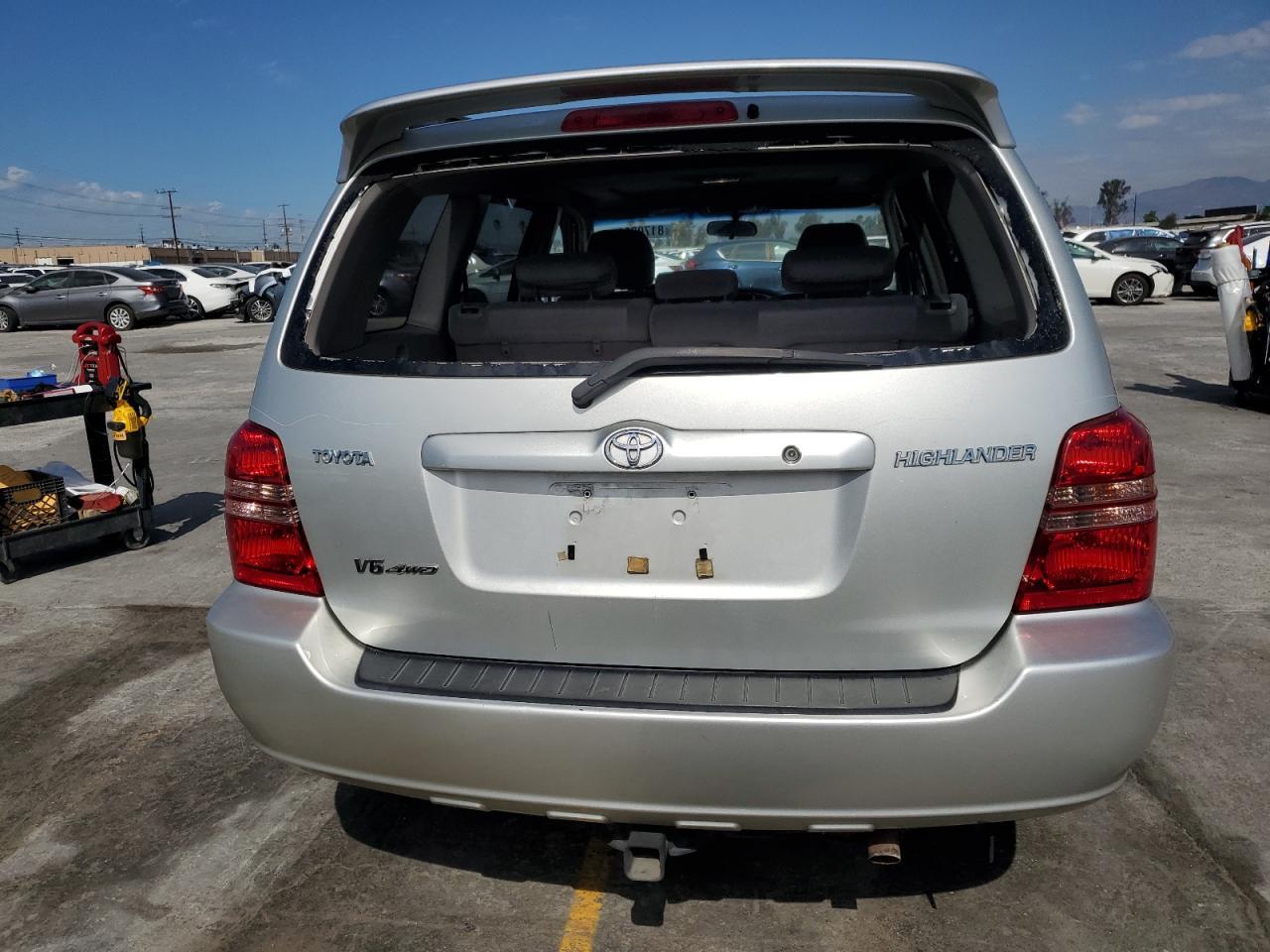 2003 TOYOTA HIGHLANDER