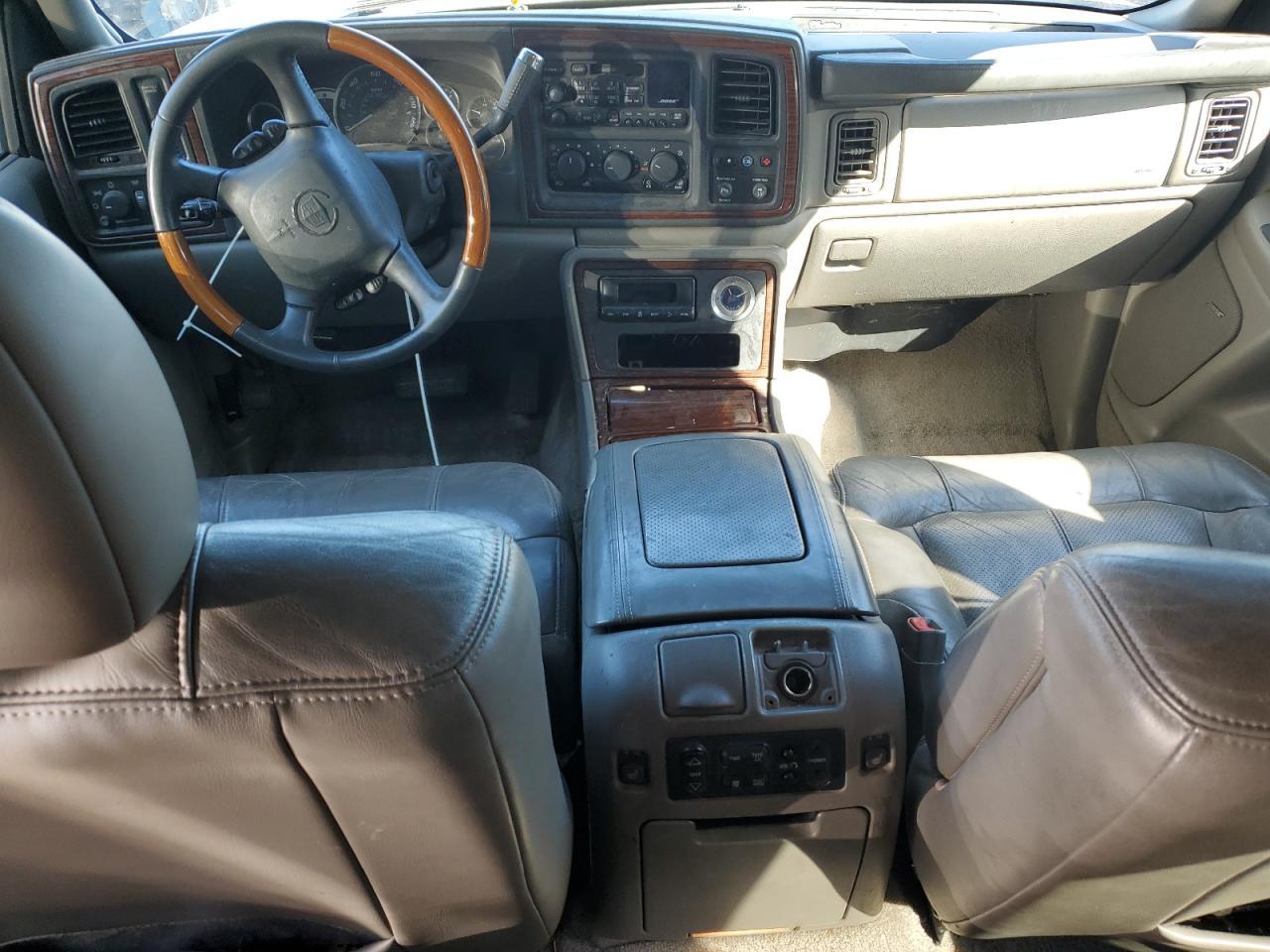 2002 CADILLAC ESCALADE