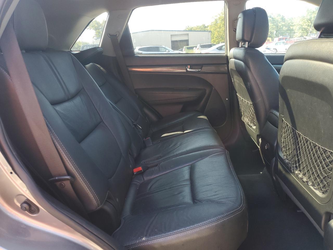 2011 KIA SORENTO