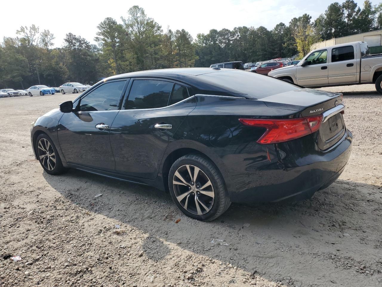 2016 NISSAN Maxima