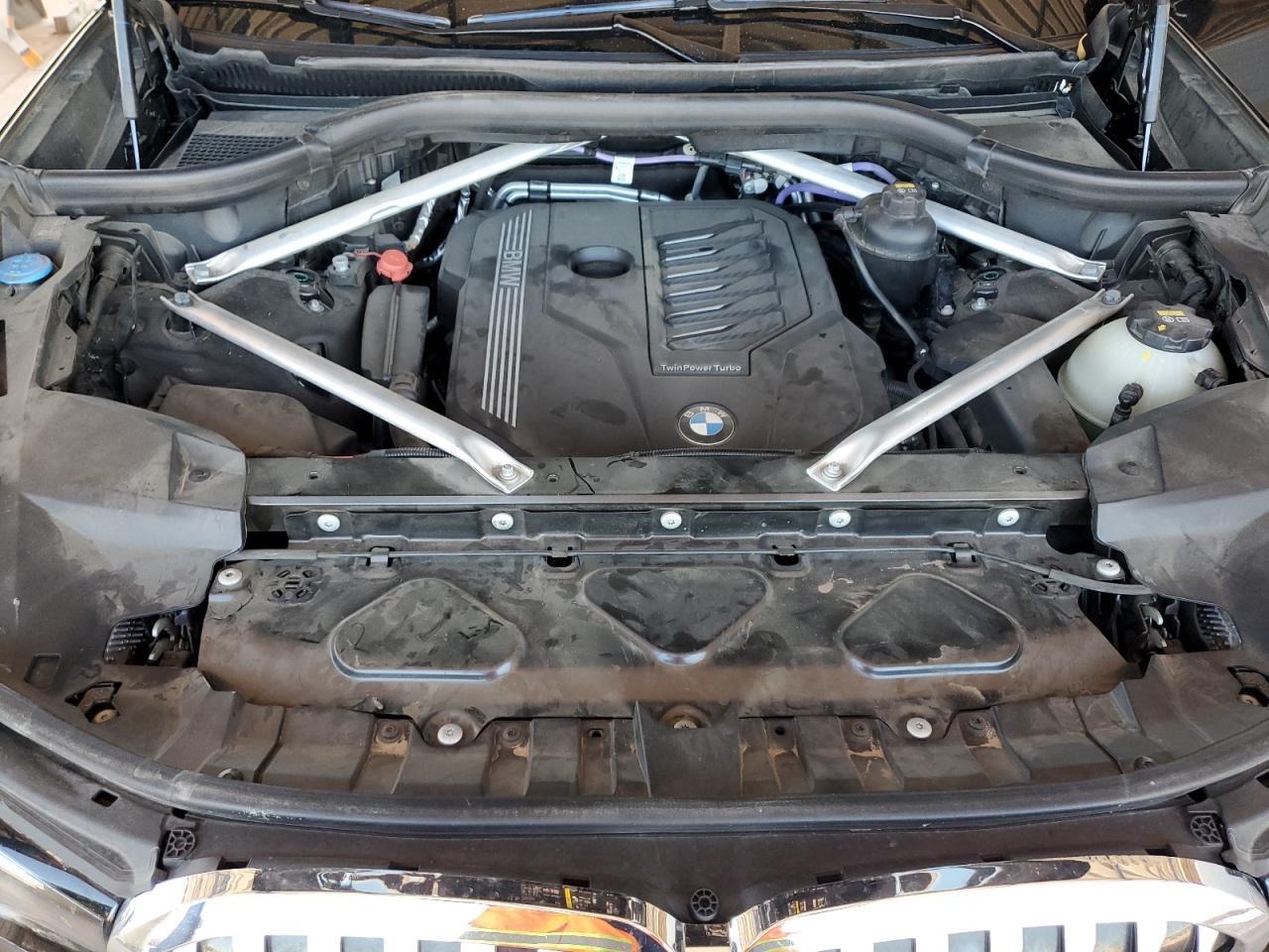 2021 BMW X7