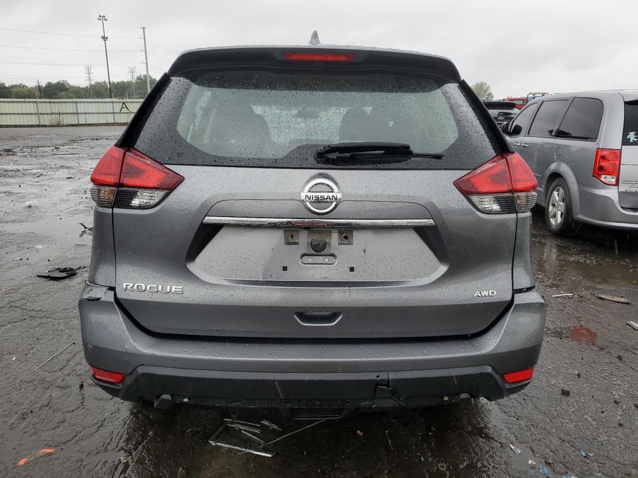 2017 NISSAN ROGUE