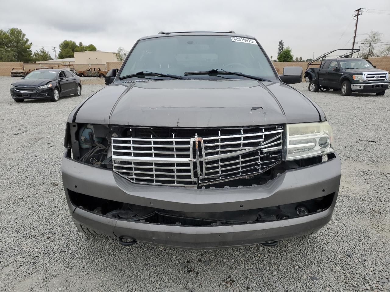 2011 LINCOLN Navigator